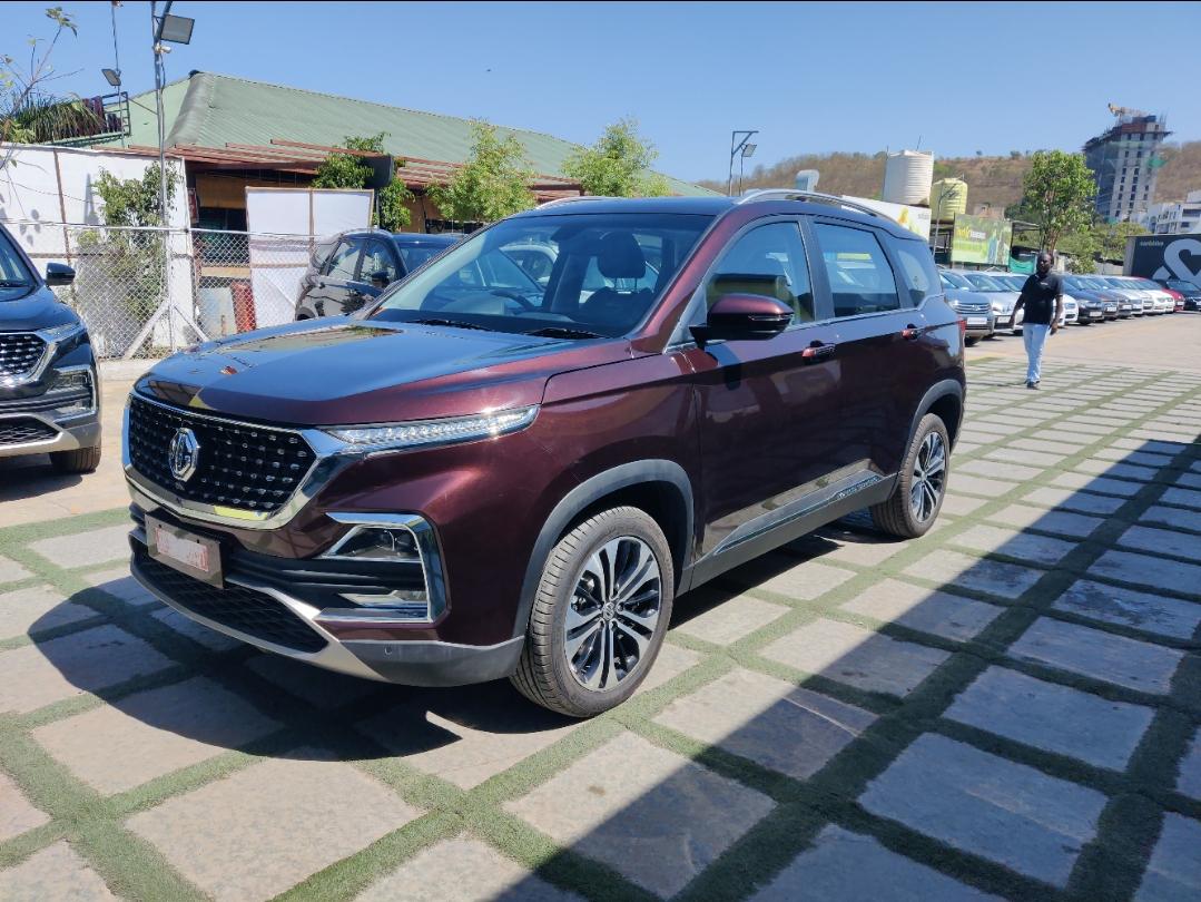 Used 2022 MG Hector Plus