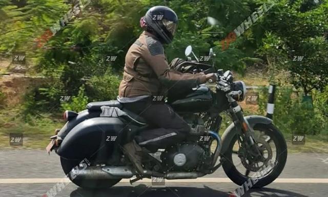 Royal Enfield Super Meteor 650 Bagger Spotted Testing in India